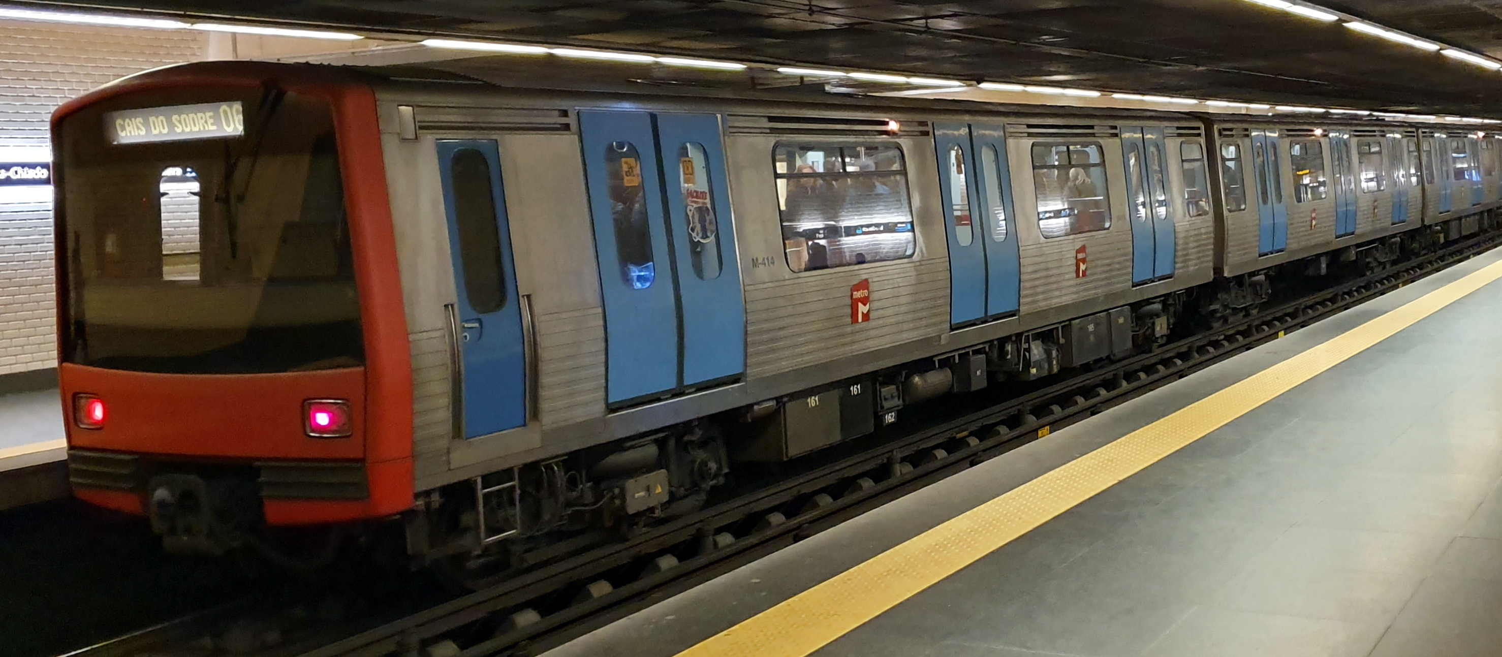 metro_flughafen_lissabon Portugal & Lissabon Reiseführer